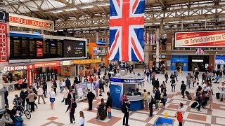 A Walk Through The London Victoria Station London England [upl. by Farhsa652]